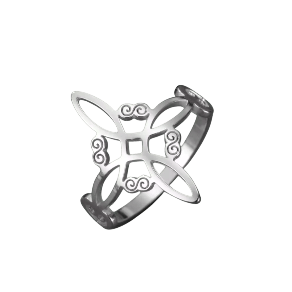 Bague Nœud de Sorcière Fine : Acier Argenté, vue de détail sur fond blanc