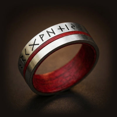 Bague Viking Anneau Runes Futhark, Liseré Rouge — Acier Clair