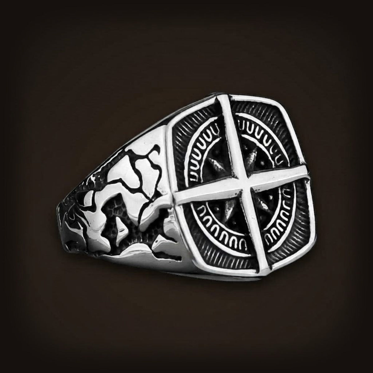 Bague viking chevalière bouclier croix nordique en acier inoxydable