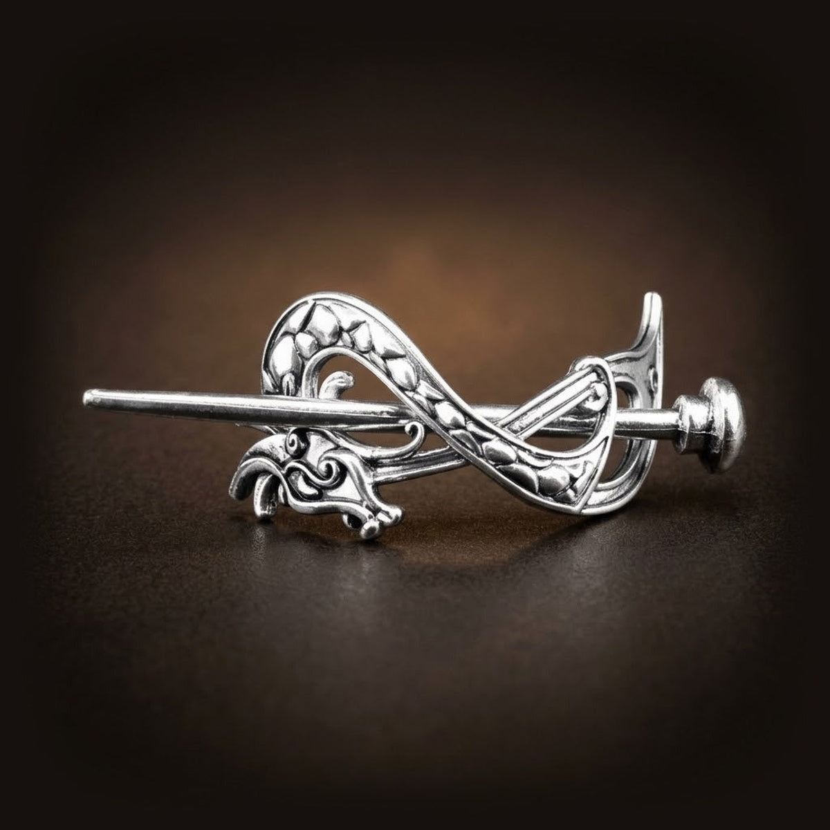 Barrette Viking Dragon Stylisé à Pique