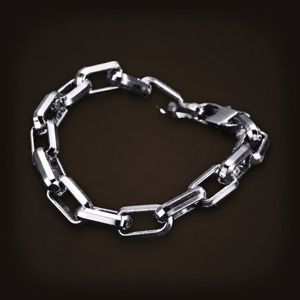 Bracelet à grands maillons rectangulaires en acier, version argentée