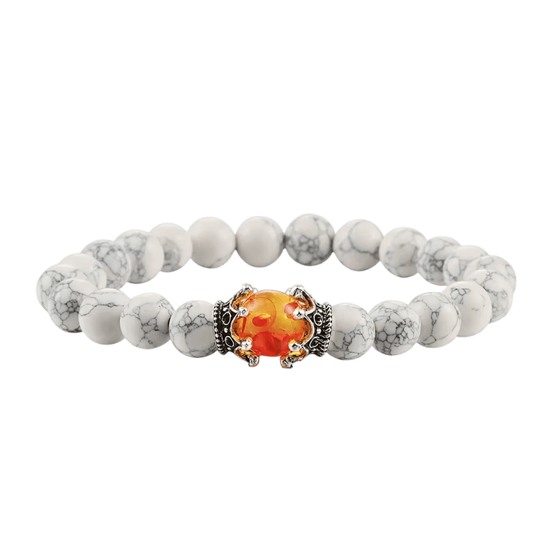 Bracelet de Perles en Howlite Blanche et Perle de Feu, vue de détail sur fond blanc