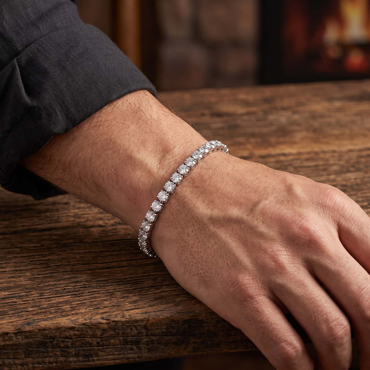Bracelet Tennis à Zircons : Acier Argenté, porté au poignet
