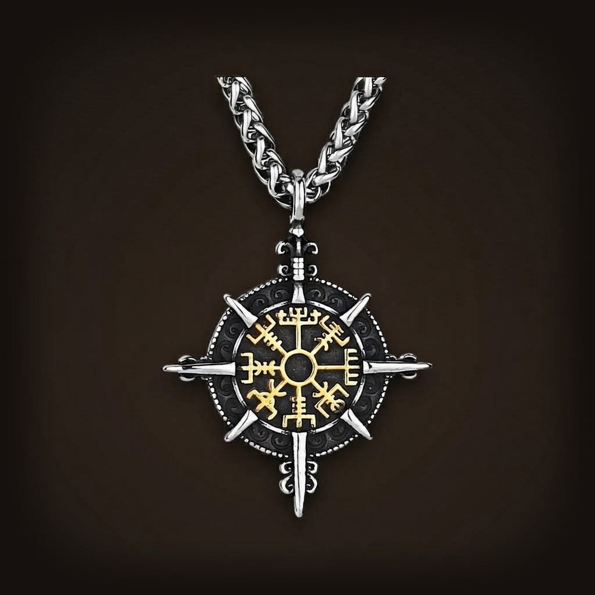 Pendentif Vegvísir doré en acier, rose des vents et épées croisées