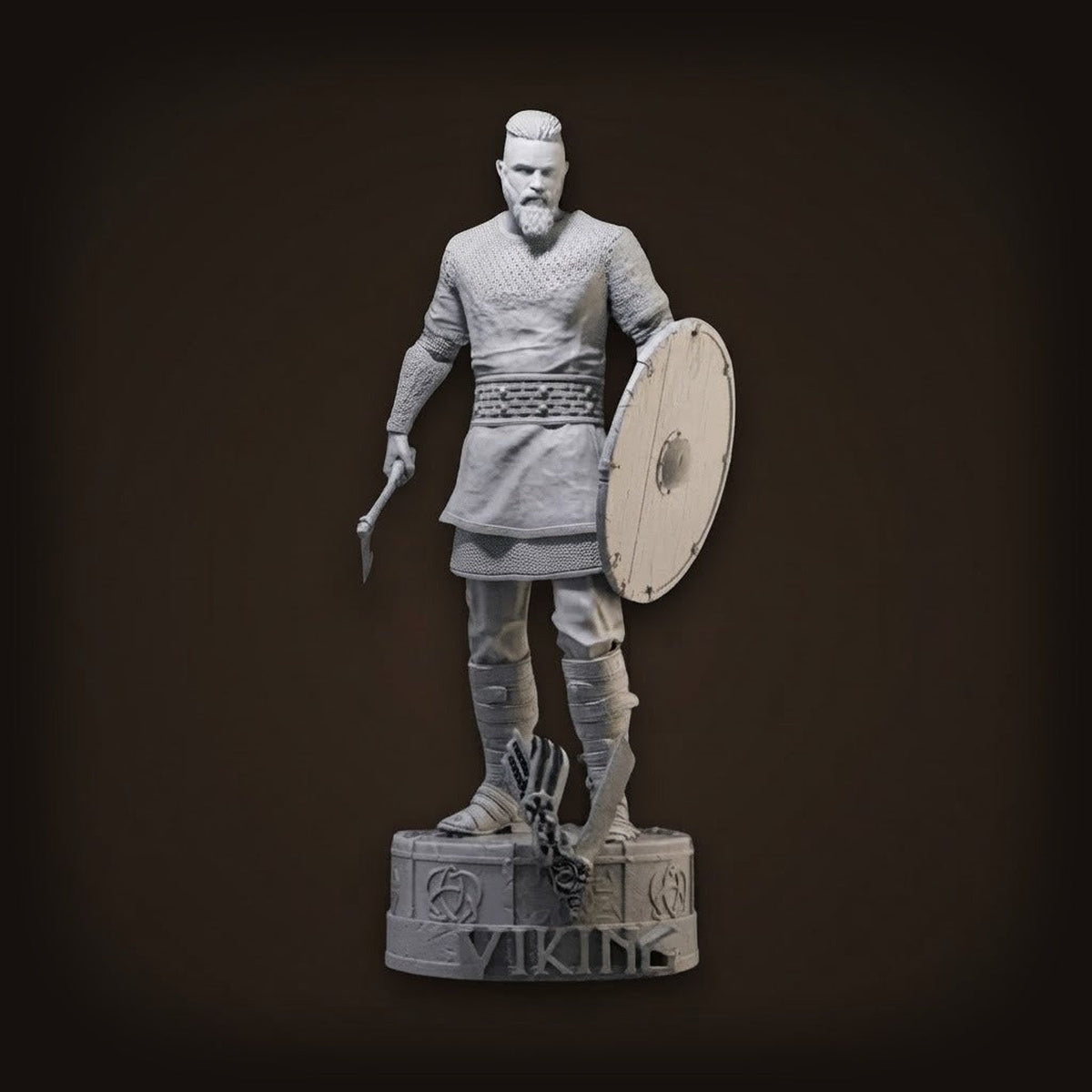 Figurine Ragnar Lothbrok, guerrier viking en résine 75 mm à peindre, échelle 1/24, vue de face avec hache et bouclier