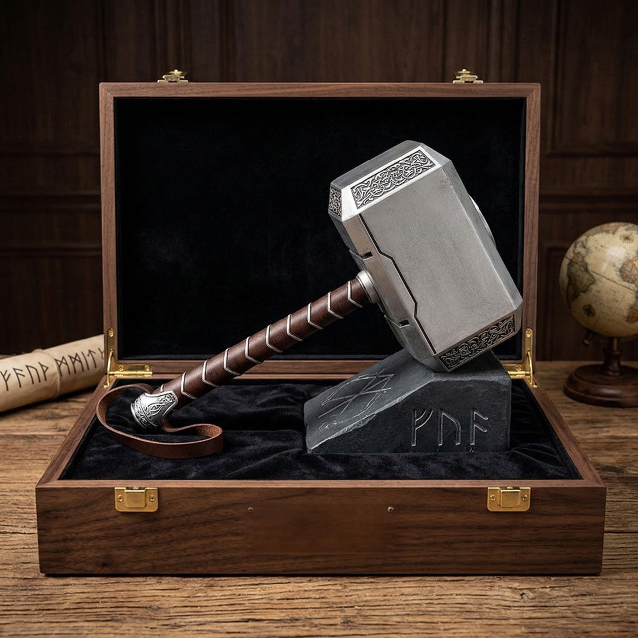 homepage Réplique marteau de Thor Mjölnir 44cm détail gravures nordiques cosplay