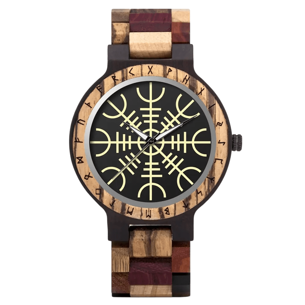 Montre à quartz runique avec boîtier et bracelet en bois multicolore (santal rouge et bois clair). Cadran noir arborant le symbole de l'amulette viking Vegvisir (boussole nordique).