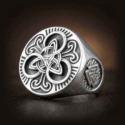 Bague Viking Chevalière Nœud Celtique Ronde — Acier
