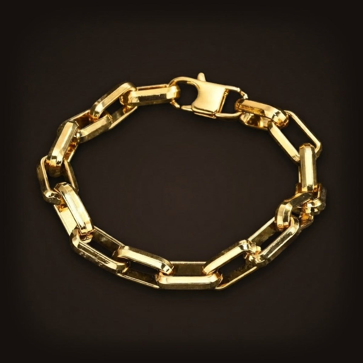 Bracelet à grands maillons rectangulaires en acier, version dorée