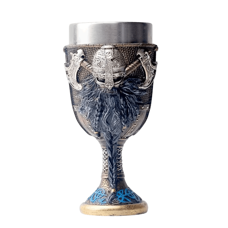 Calice viking guerrier casqué en résine argentée, haches croisées et pied à entrelacs bleus