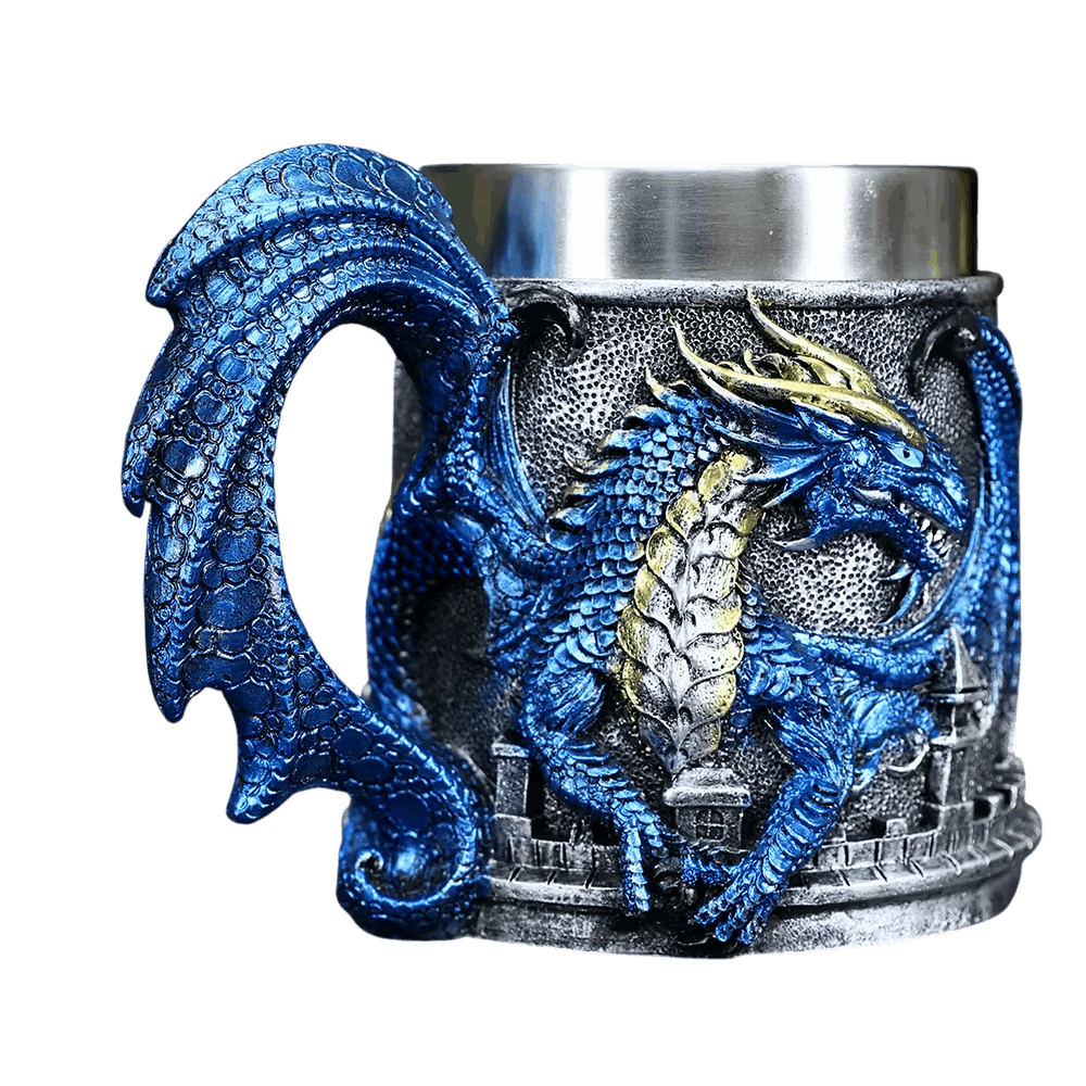 Chope dragon bleu lové sur un rempart crénelé, anse en aile de dragon ajourée et intérieur acier