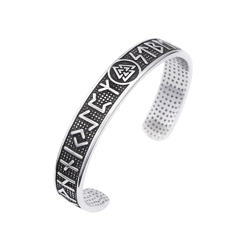 Jonc Viking Ouvert : Runes et Valknut Gravés, Acier, vue de détail sur fond blanc