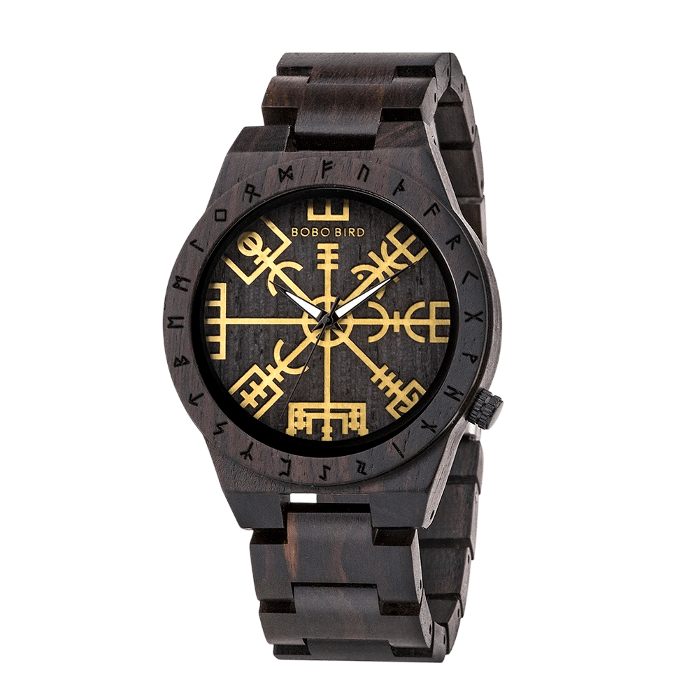 Montre Viking en bois sombre (ébène) avec cadran noir. Symbole doré du Heaume de Terreur (Ægishjálmur) à huit branches, représentant la protection et l'invincibilité.