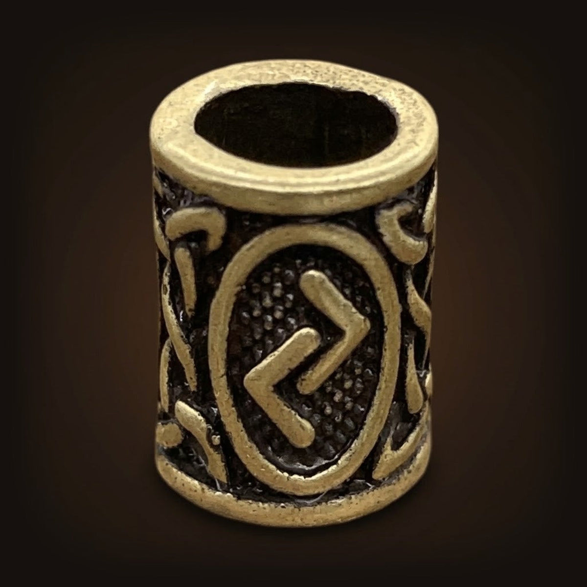 Perle viking cylindrique en alliage bronze patiné, rune Jera, perçage traversant visible
