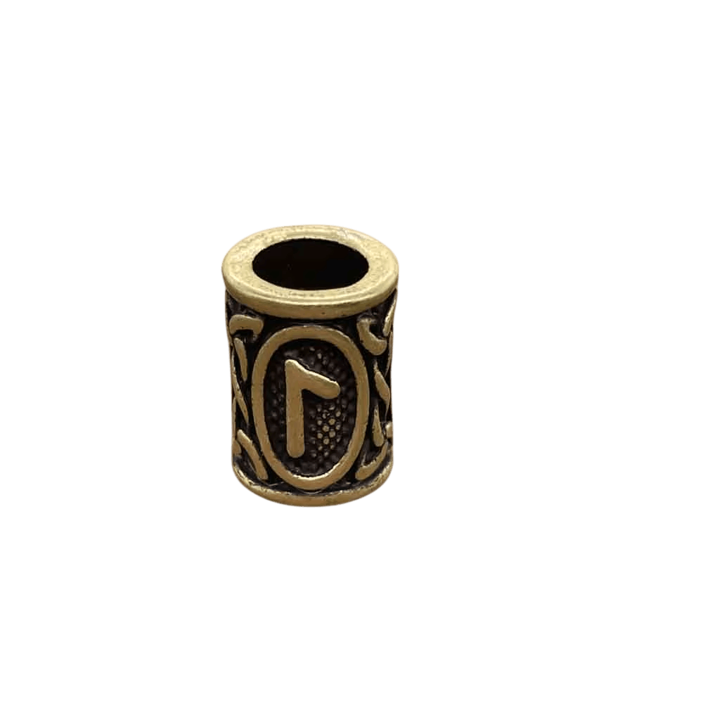 Perle viking cylindrique en alliage bronze patiné, rune Laguz, perçage traversant visible, sur fond blanc