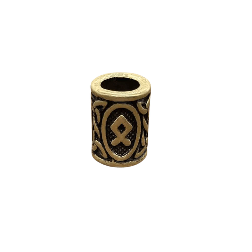 Perle viking cylindrique en alliage bronze patiné, rune Othala, perçage traversant visible, sur fond blanc