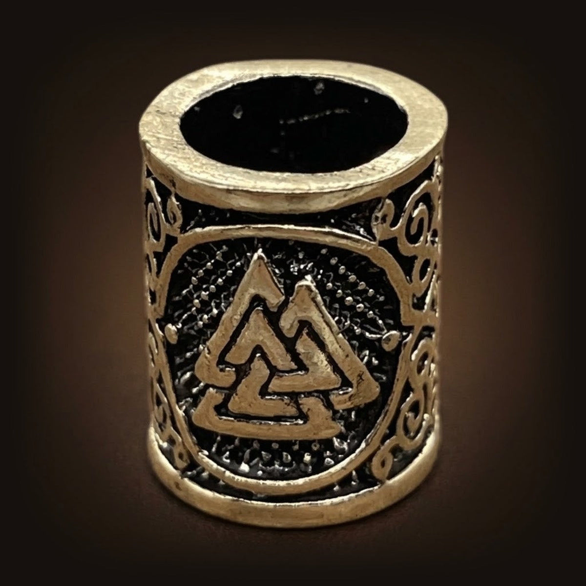 Perle viking cylindrique en alliage à finition bronze patiné, Valknut à trois triangles, perçage traversant visible