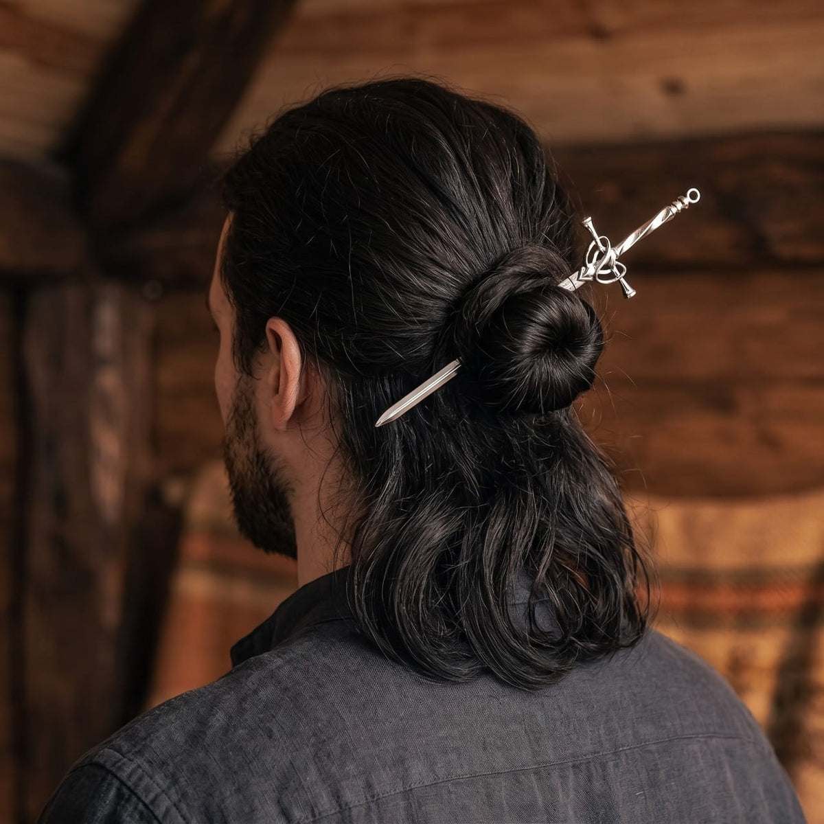 Pique à Cheveux Viking en Forme d'Épée, porté