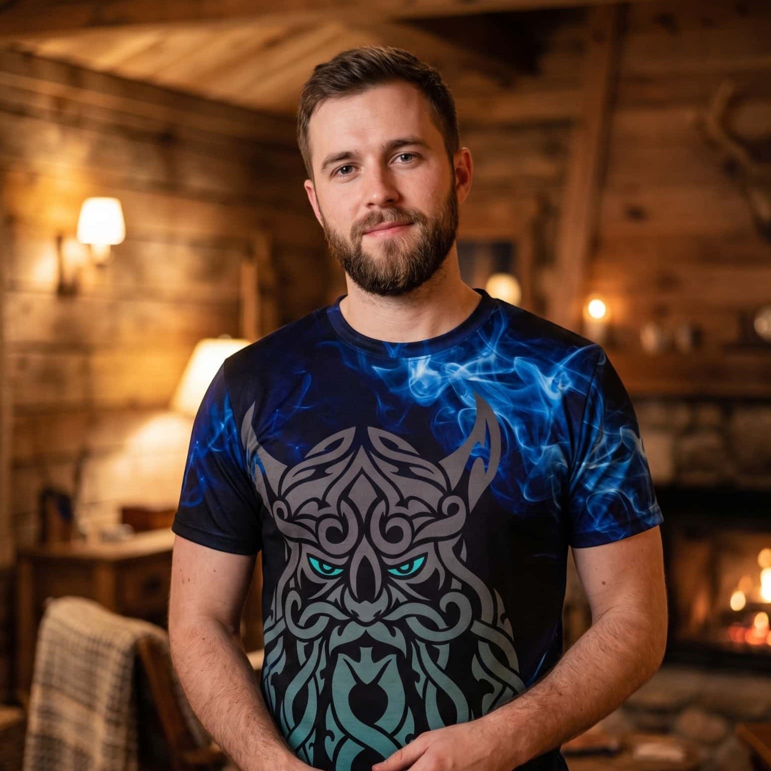 Homme portant un tee-shirt viking noir à impression intégrale, guerrier barbu entouré de flammes turquoise